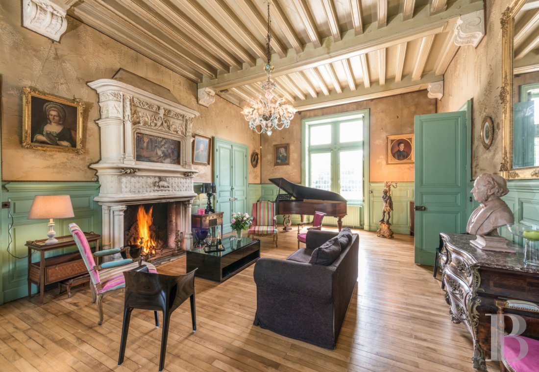 A family chateau in the heart of a vast 200-hectare estate north-west of Nantes, in the Loire-Atlantique - photo  n°4